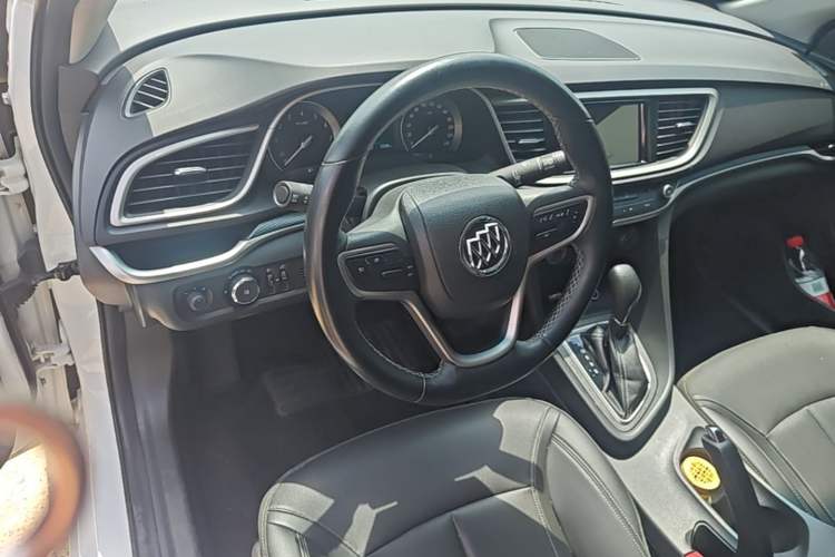 Used Buick GT 2021 1.3T Automatic Mild Hybrid Elite Version Steering Wheel