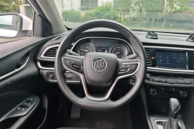 Used Buick GT 2021 Revised Version 1.3T Automatic Mild Hybrid Advanced Edition Steering Wheel