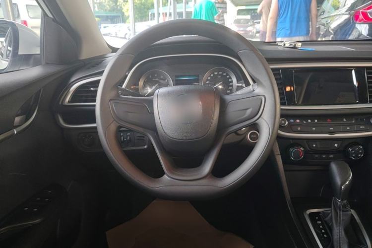 Used Buick GT 2021 1.3T Automatic Mild Hybrid Elite Version Steering Wheel