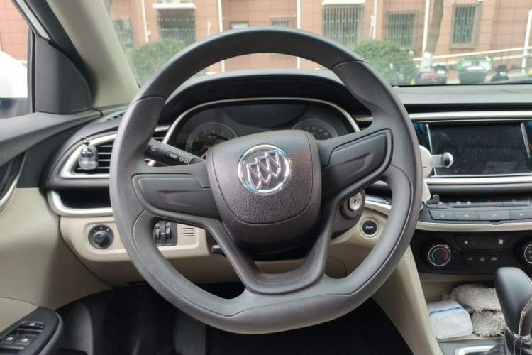 Used Buick GT 2021 Exemplar 1.5L Automatic Elite Version Steering Wheel