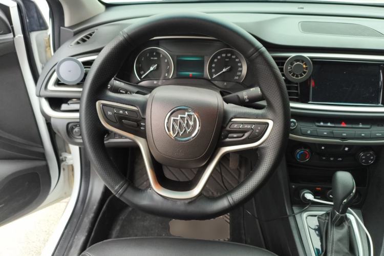 Used Buick GT 2021 Exemplar 1.5L Automatic Elite Version Steering Wheel