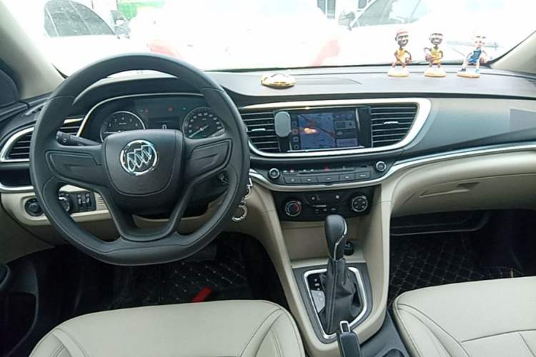 Used Buick GT 2021 Exemplar 1.5L Automatic Elite Version Steering Wheel