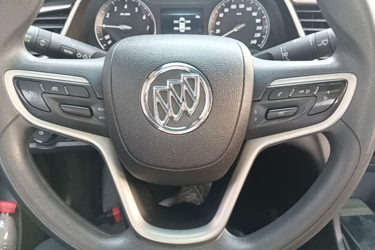 Used Buick GT 2021 Revised Version Flagship 1.5L Automatic Elite Edition Steering Wheel