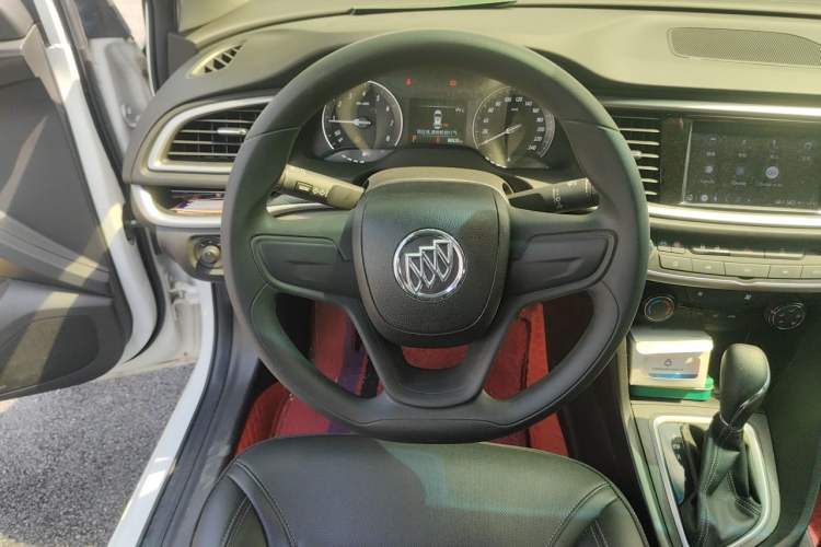 Used Buick GT 2021 1.3T Automatic Mild Hybrid Elite Version Steering Wheel