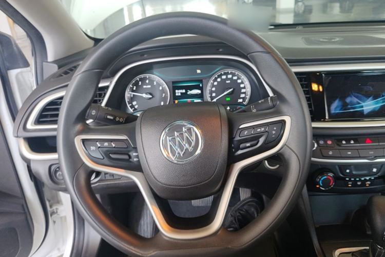 Used Buick GT 2021 Revised Version Flagship 1.5L Automatic Elite Edition Steering Wheel