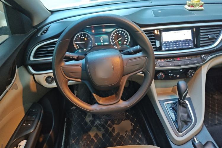 Used Buick GT 2021 Exemplar 1.5L Automatic Elite Version Steering Wheel