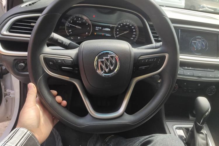 Used Buick GT 2021 Revised Version Flagship 1.5L Automatic Elite Edition Steering Wheel
