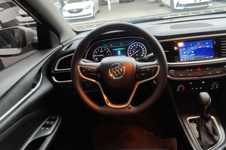 Used Buick GT 2021 Revised Version Flagship 1.5L Automatic Entry-Level Trim Steering Wheel