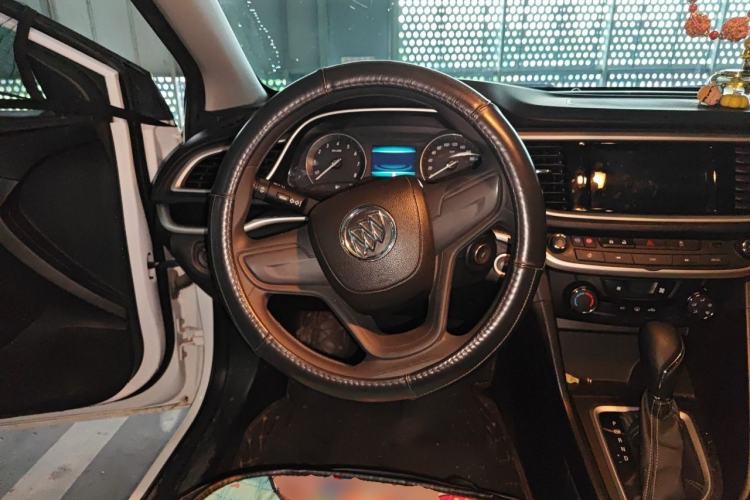 Used Buick GT 2021 1.3T Automatic Mild Hybrid Elite Version Steering Wheel