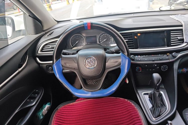 Used Buick GT 2021 1.3T Automatic Mild Hybrid Elite Version Steering Wheel