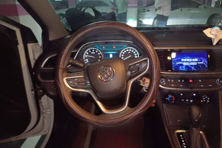 Used Buick GT 2021 Revised Version Flagship 1.5L Automatic Elite Edition Steering Wheel