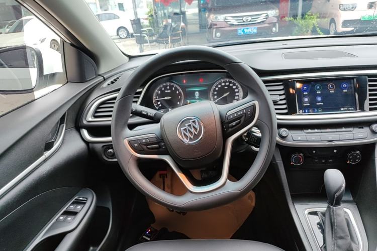 Used Buick GT 2021 Revised Version Flagship 1.5L Automatic Entry-Level Trim Steering Wheel