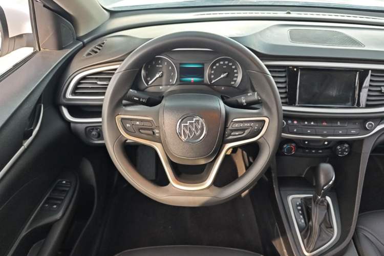 Used Buick GT 2021 Revised Version Flagship 1.5L Automatic Elite Edition Steering Wheel