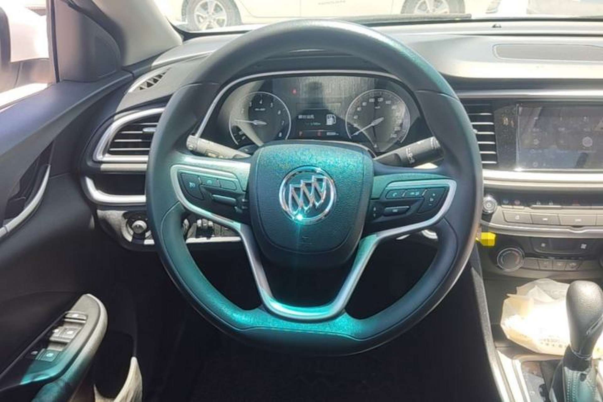 Used Buick GT 2021 Revised Version 1.3T Automatic Mild Hybrid Elite Edition Steering Wheel