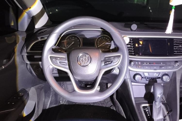 Used Buick GT 2021 Revised Version Flagship 1.5L Automatic Elite Edition Steering Wheel