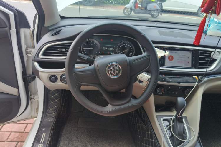 Used Buick GT 2021 Exemplar 1.5L Automatic Elite Version Steering Wheel