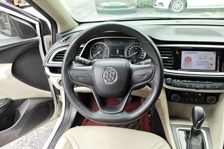 Used Buick GT 2021 Exemplar 1.5L Automatic Elite Version Steering Wheel