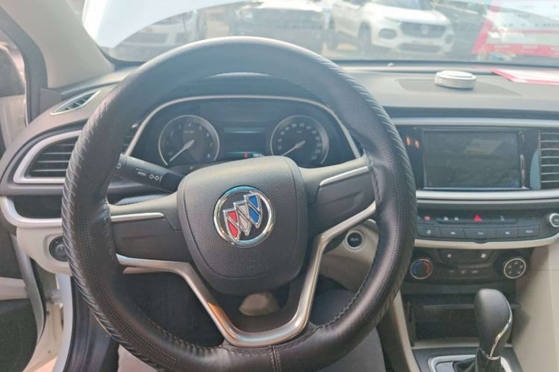 Used Buick GT 2021 Exemplar 1.5L Automatic Elite Version Steering Wheel