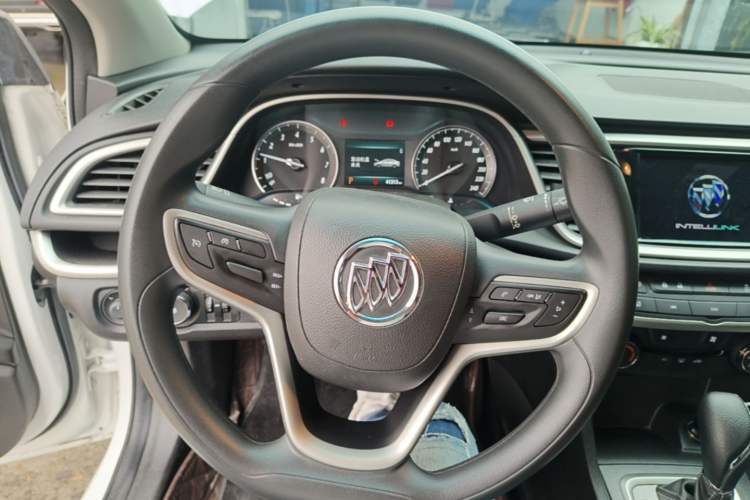 Used Buick GT 2021 Revised Version Flagship 1.5L Automatic Elite Edition Steering Wheel