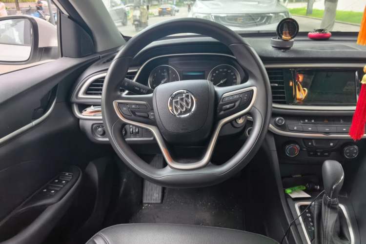 Used Buick GT 2021 Revised Version Flagship 1.5L Automatic Elite Edition Steering Wheel