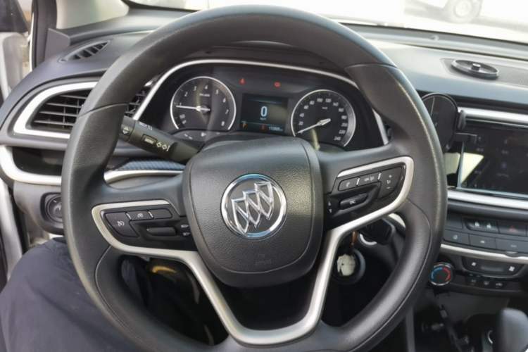 Used Buick GT 2021 Revised Version 1.3T Automatic Mild Hybrid Elite Edition Steering Wheel