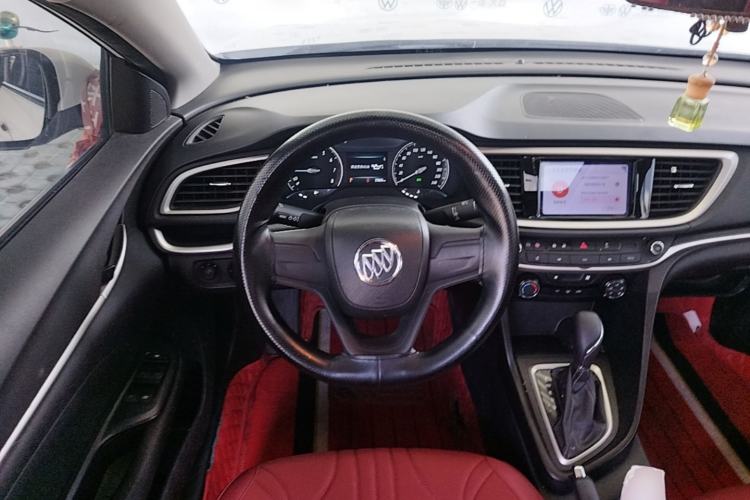 Used Buick GT 2021 1.3T Automatic Mild Hybrid Elite Version Steering Wheel