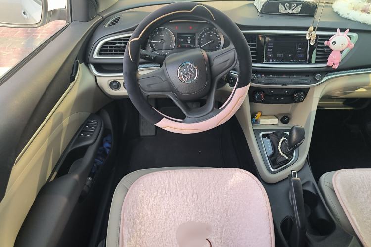 Used Buick GT 2021 Exemplar 1.5L Automatic Elite Version Steering Wheel