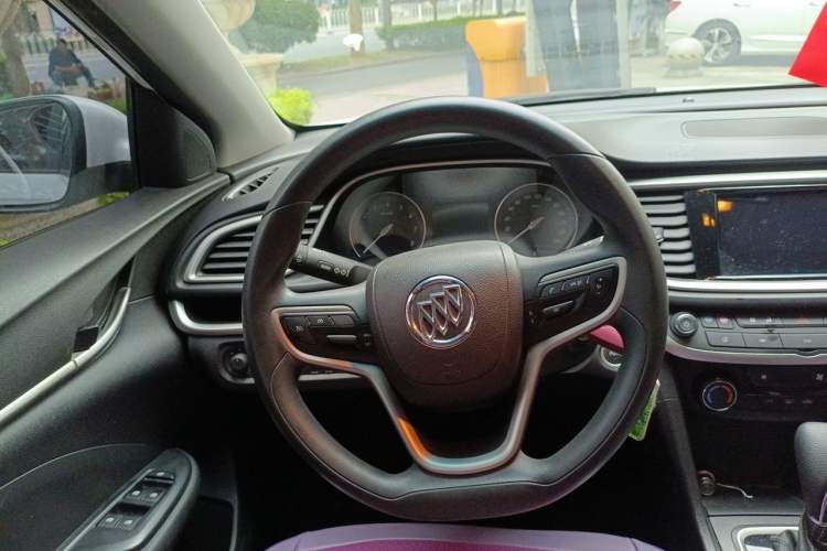 Used Buick GT 2021 Revised Version Flagship 1.5L Automatic Elite Edition Steering Wheel