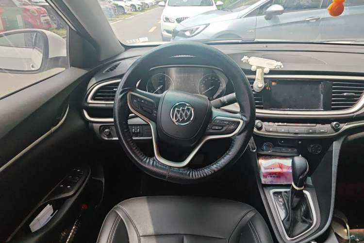Used Buick GT 2021 Exemplar 1.5L Automatic Elite Version Steering Wheel