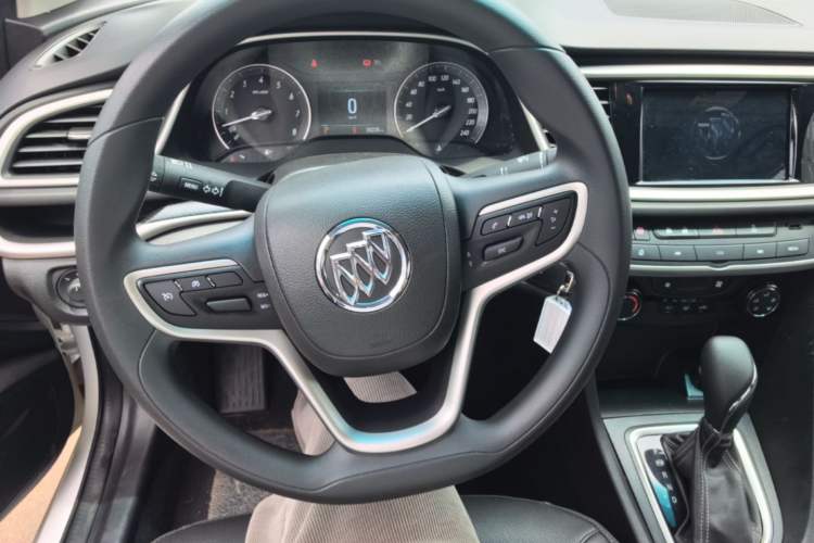 Used Buick GT 2021 Revised Version Flagship 1.5L Automatic Elite Edition Steering Wheel