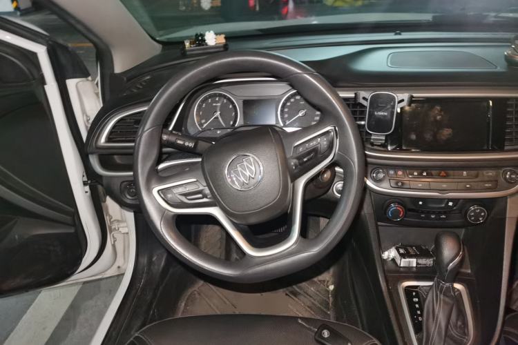 Used Buick GT 2021 Revised Version Flagship 1.5L Automatic Elite Edition Steering Wheel