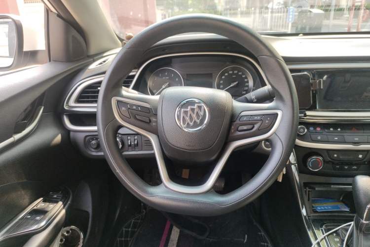 Used Buick GT 2021 Revised Version 1.3T Automatic Mild Hybrid Elite Edition Steering Wheel