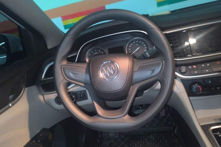 Used Buick GT 2021 Exemplar 1.5L Automatic Elite Version Steering Wheel