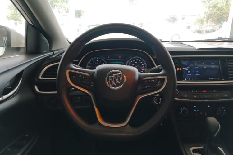 Used Buick GT 2021 Revised Version Flagship 1.5L Automatic Entry-Level Trim Steering Wheel