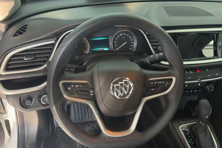 Used Buick GT 2021 Revised Version Flagship 1.5L Automatic Elite Edition Steering Wheel