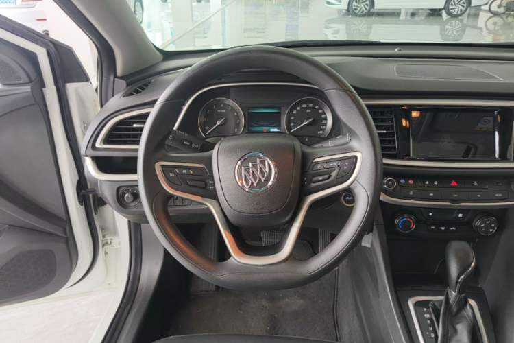 Used Buick GT 2021 Revised Version Flagship 1.5L Automatic Elite Edition Steering Wheel