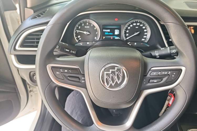 Used Buick GT 2021 Revised Version Flagship 1.5L Automatic Entry-Level Trim Steering Wheel