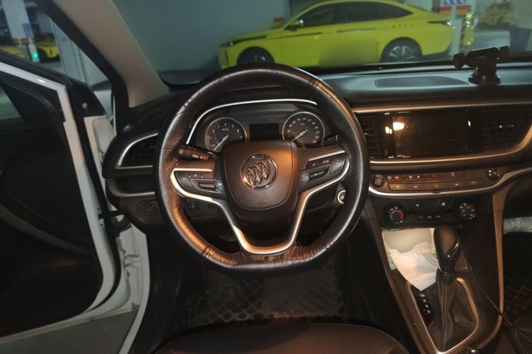 Used Buick GT 2021 Exemplar 1.5L Automatic Elite Version Steering Wheel