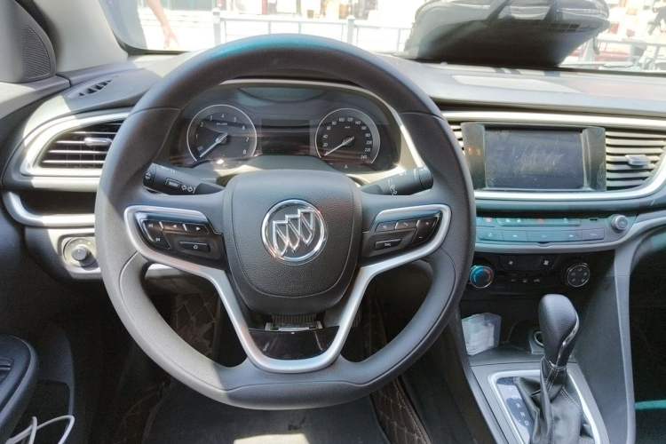 Used Buick GT 2021 1.3T Automatic Mild Hybrid Elite Version Steering Wheel