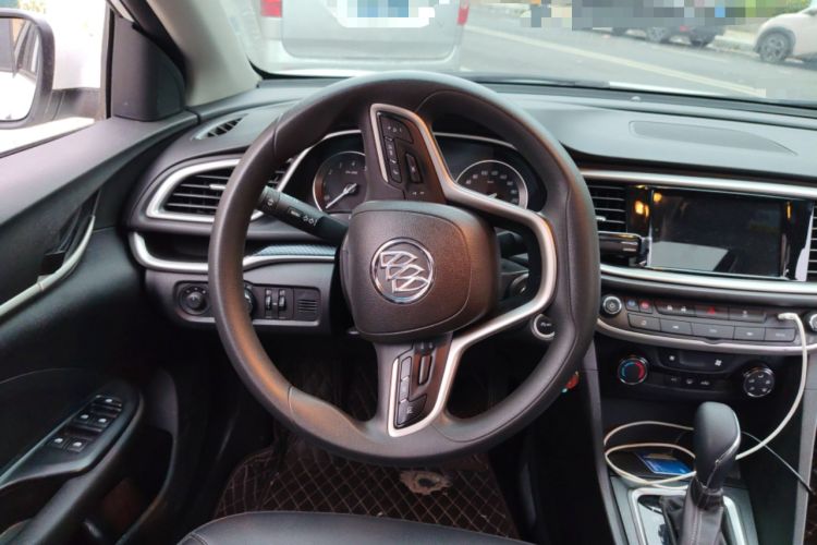 Used Buick GT 2021 Revised Version Flagship 1.5L Automatic Elite Edition Steering Wheel