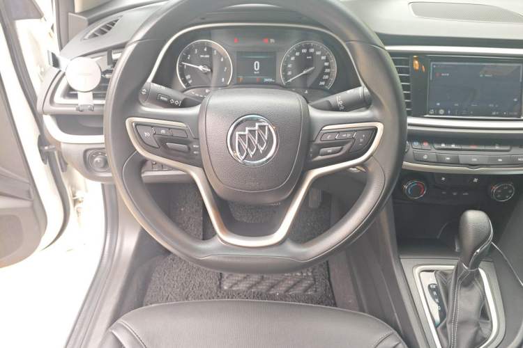 Used Buick GT 2021 Revised Version Flagship 1.5L Automatic Elite Edition Steering Wheel