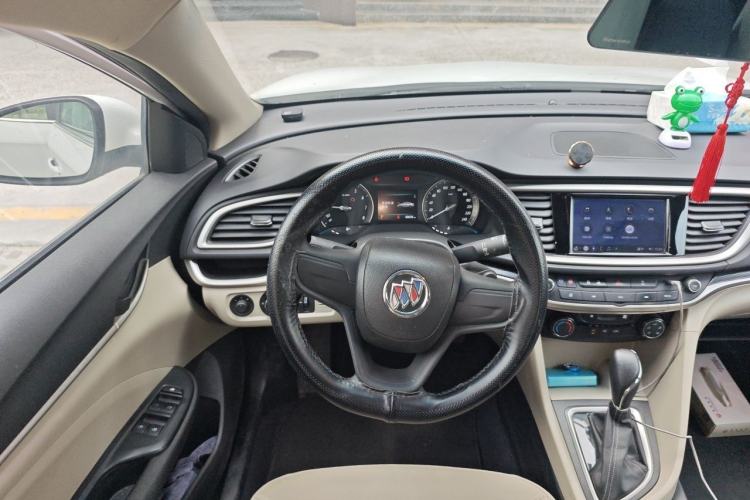 Used Buick GT 2021 Exemplar 1.5L Automatic Elite Version Steering Wheel