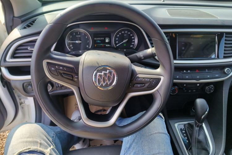 Used Buick GT 2021 Revised Version Flagship 1.5L Automatic Elite Edition Steering Wheel