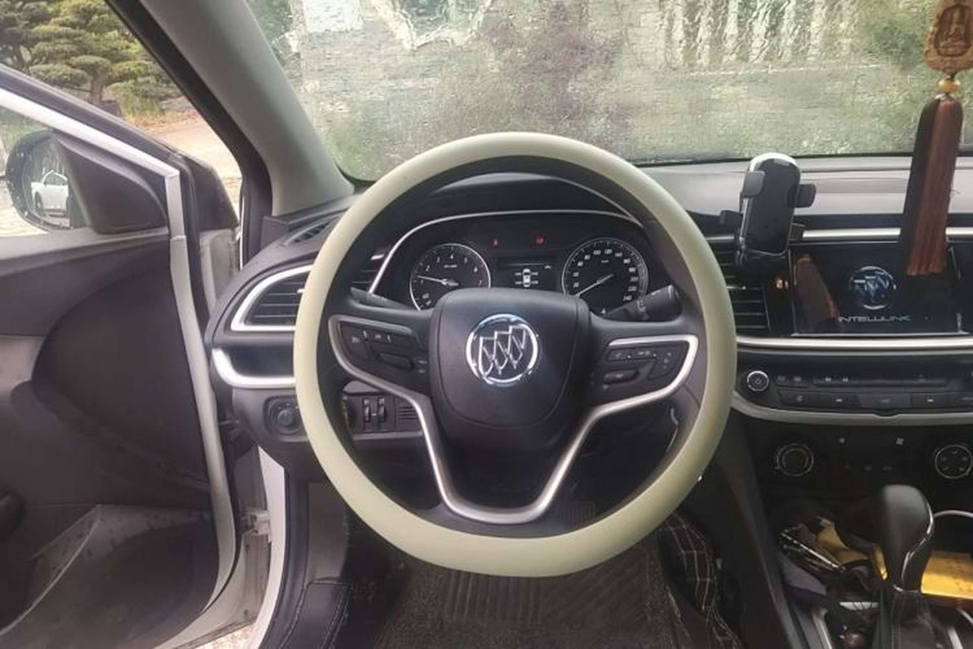 Used Buick GT 2021 Revised Version 1.3T Automatic Mild Hybrid Elite Edition Steering Wheel