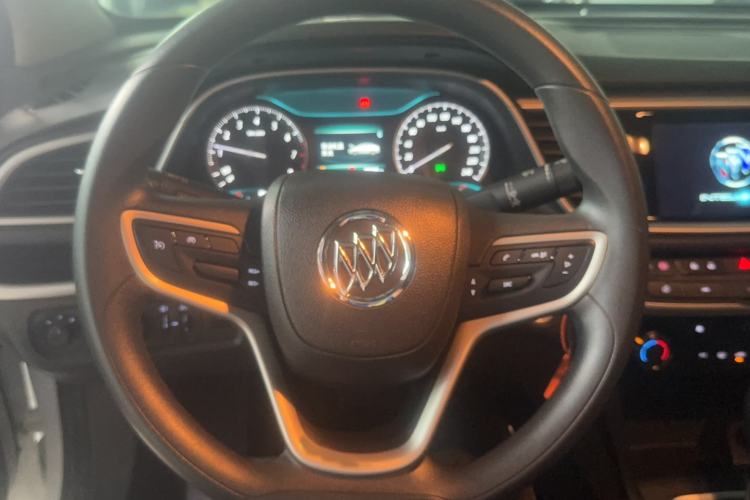Used Buick GT 2021 Revised Version Flagship 1.5L Automatic Elite Edition Steering Wheel