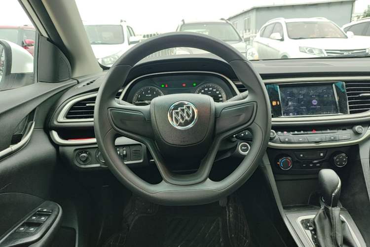 Used Buick GT 2021 1.3T Automatic Mild Hybrid Elite Version Steering Wheel