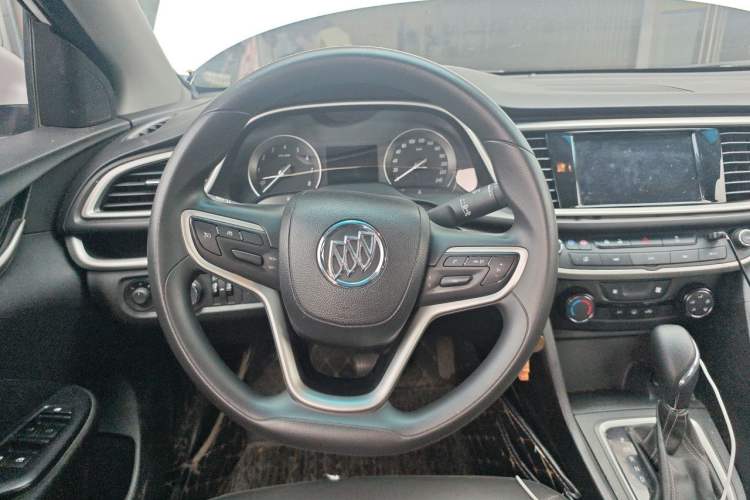 Used Buick GT 2021 Exemplar 1.5L Automatic Elite Version Steering Wheel