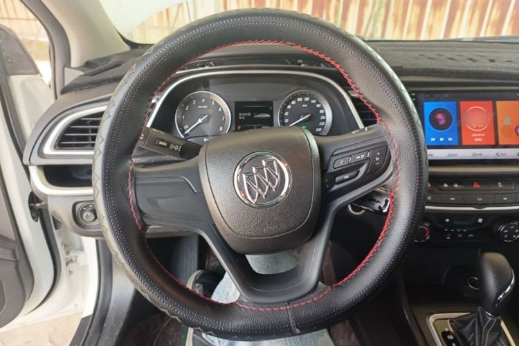 Used Buick GT 2021 1.3T Automatic Mild Hybrid Elite Version Steering Wheel