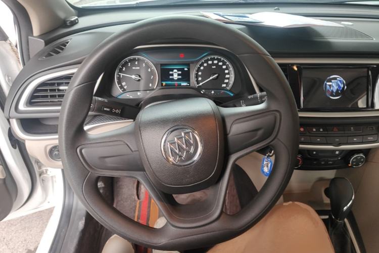 Used Buick GT 2021 Exemplar 1.5L Automatic Elite Version Steering Wheel