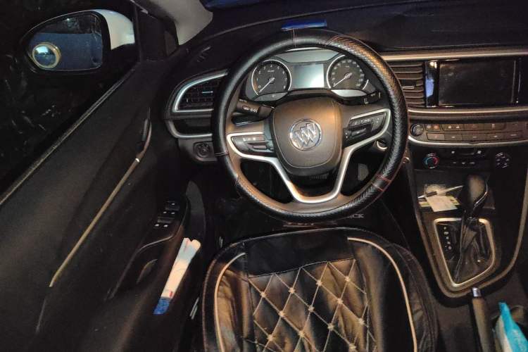 Used Buick GT 2021 Revised Version Flagship 1.5L Automatic Elite Edition Steering Wheel